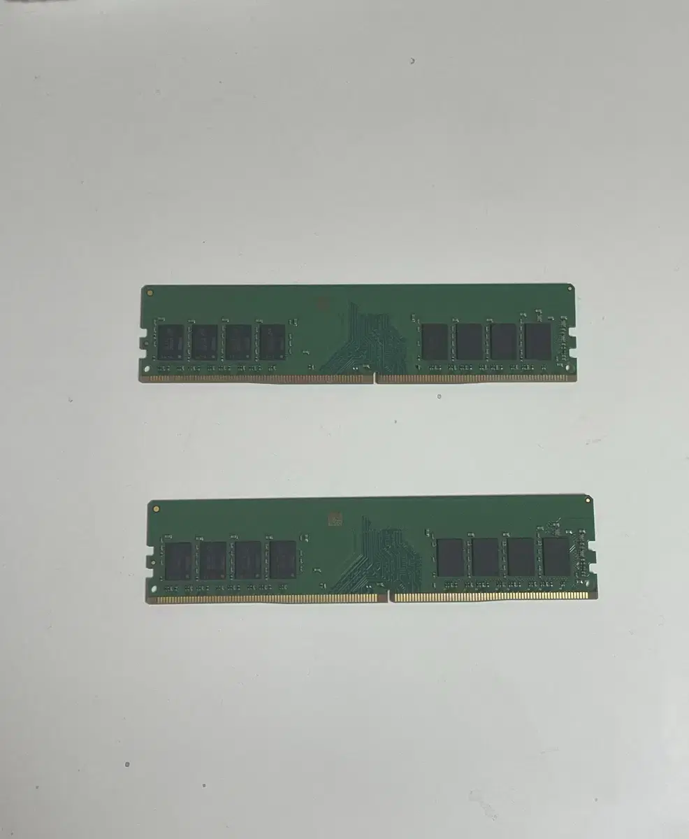 마이크론 Crucial DDR4-3200 CL22 16GB 램 (8X2)